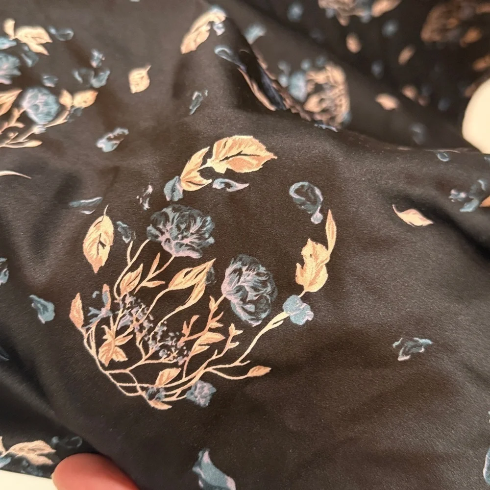Torrid Curve Black Floral Skulls Lace Trim Nightie Slip Size 1XL